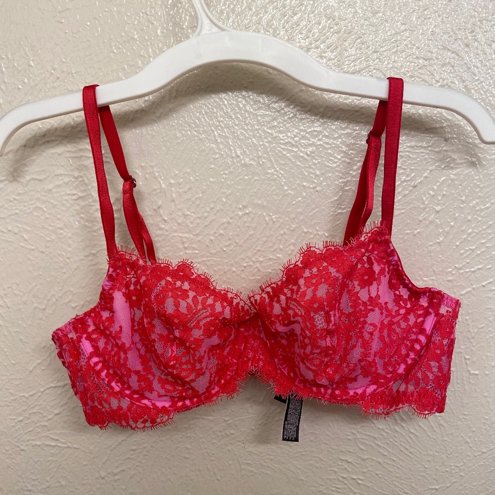 Victoria’s Secret Very Sexy unlined Demi bra 36B